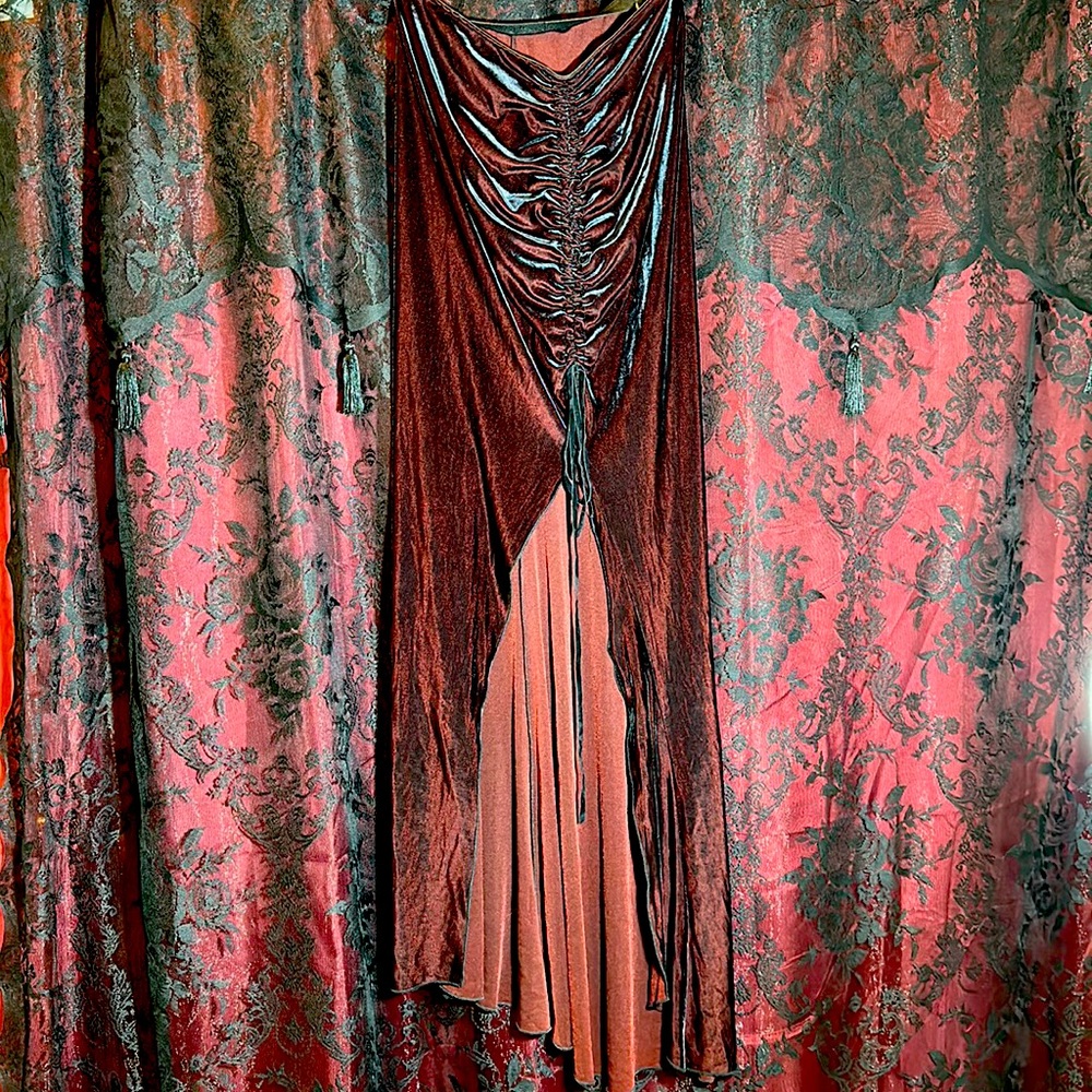1990’s, gothic iridescent, burgundy and black velvet skirt. Lip service. M